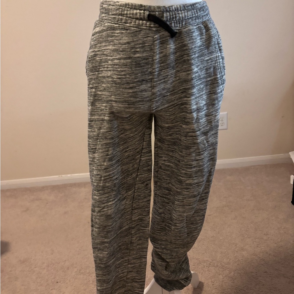 Old Navy Gray Sweatpants with Elastic Waistband